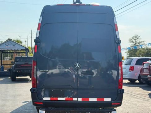 Used 2019 Mercedes-Benz Sprinter 170 image 7