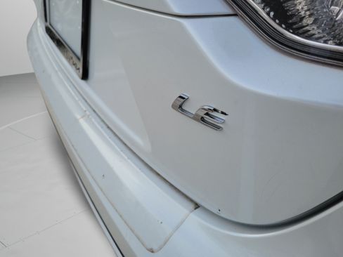 Used 2022 Toyota Corolla LE FWD image 29
