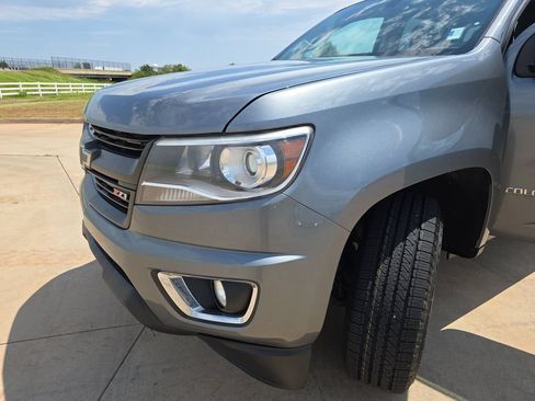 Used 2019 Chevrolet Colorado Z71 AWD/4WD image 30
