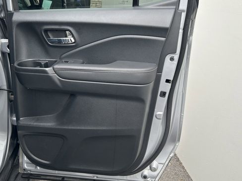 Used 2023 Honda Ridgeline RTL image 16