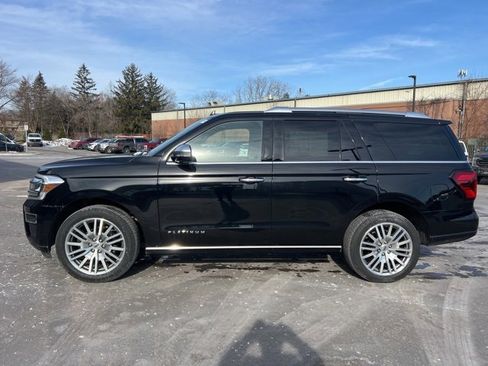 Used 2023 Ford Expedition Platinum image 8