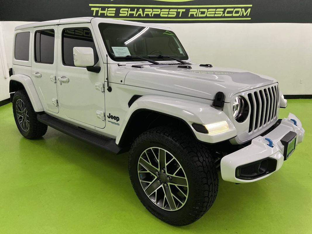 Used 2022 Jeep Wrangler Unlimited Sahara AWD/4WD image 2