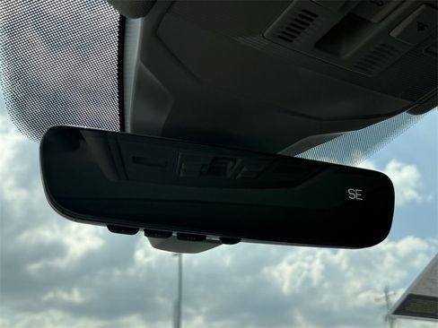 New 2026 Volkswagen Jetta SE image 22