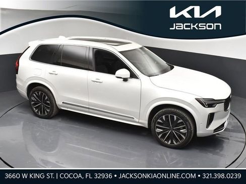 Used 2025 Volvo XC90 B5 Plus w/ Protection Package Premier AWD/4WD image 1