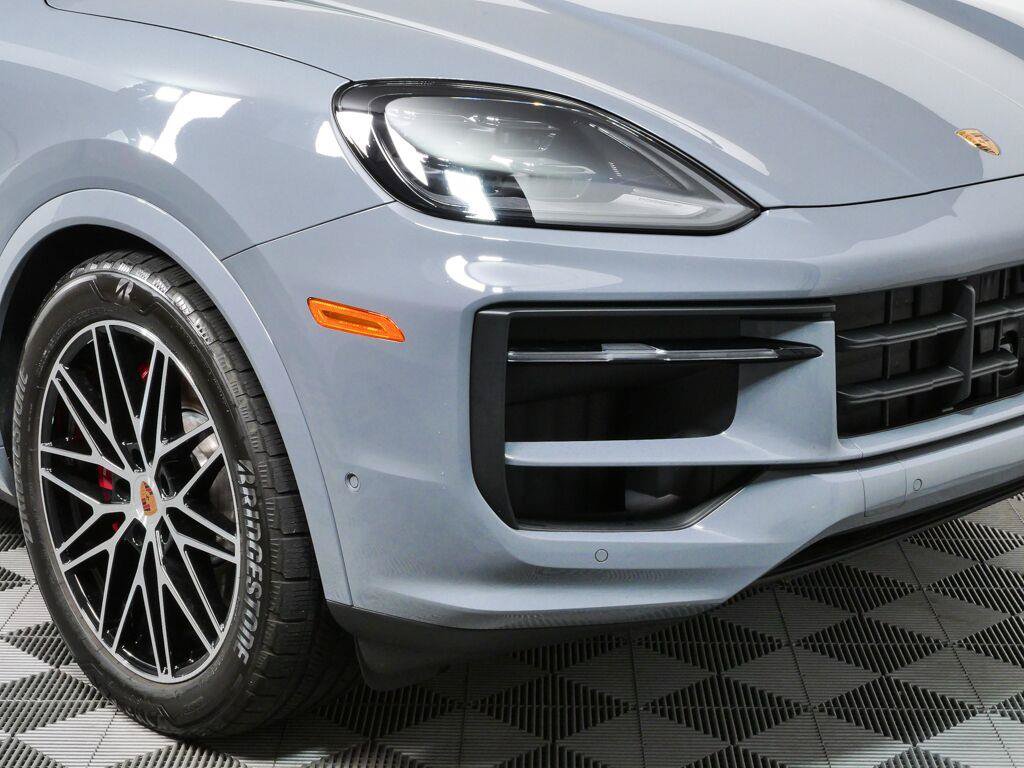Certified 2026 Porsche Cayenne S AWD/4WD image 38