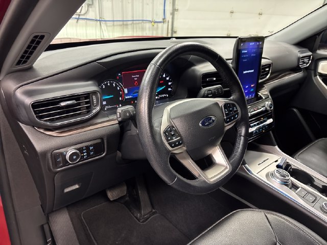 Used 2023 Ford Explorer Limited w/ Limited Technology Package AWD/4WD image 18