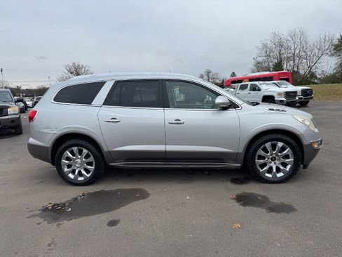 Used 2011 Buick Enclave CXL image 6