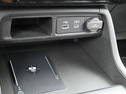 Used 2025 Honda Pilot TrailSport image 30