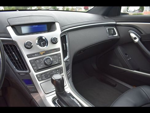 Used 2013 Cadillac CTS Coupe RWD image 20