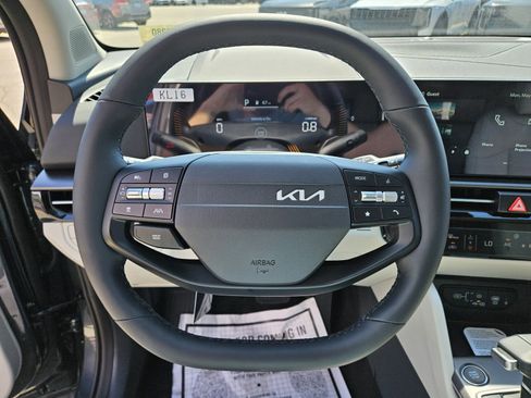 New 2026 Kia Sportage EX FWD image 14