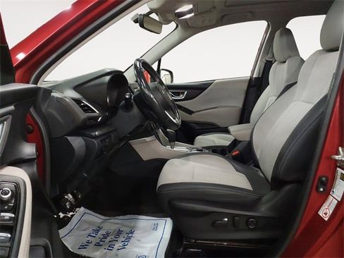 Used 2019 Subaru Forester Premium w/ All-Weather Package image 9