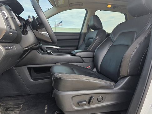 Used 2022 Nissan Pathfinder SL w/ SL Premium Package image 24