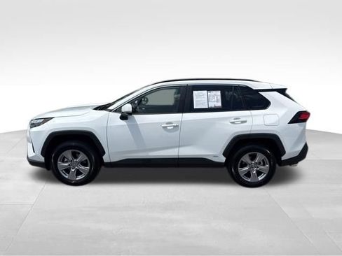 Used 2025 Toyota RAV4 XLE w/ Convenience Package AWD/4WD image 2