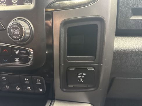 Used 2017 RAM 1500 Sport image 15