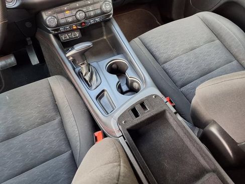 Used 2025 Dodge Durango GT AWD/4WD image 12