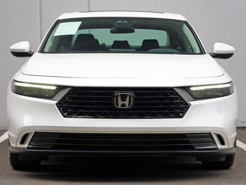 Used 2023 Honda Accord EX image 6