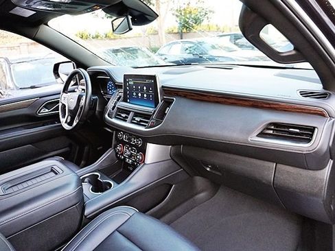 Used 2024 Chevrolet Tahoe Premier image 13