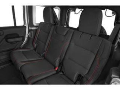 Used 2021 Jeep Wrangler Unlimited Rubicon w/ Cold Weather Group AWD/4WD image 8
