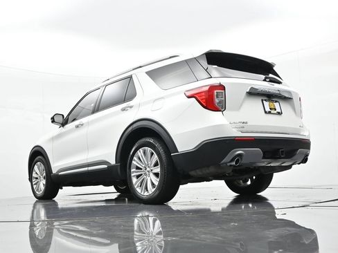 Used 2023 Ford Explorer Limited w/ Limited Technology Package AWD/4WD image 23