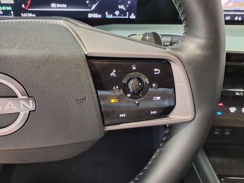 Used 2025 Nissan Murano SL AWD/4WD image 9