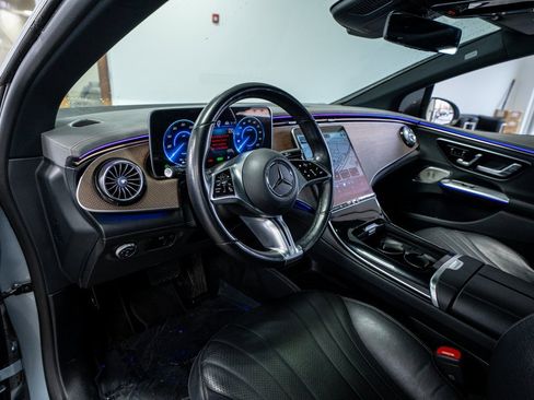 Used 2023 Mercedes-Benz EQE 500 4MATIC Sedan image 36