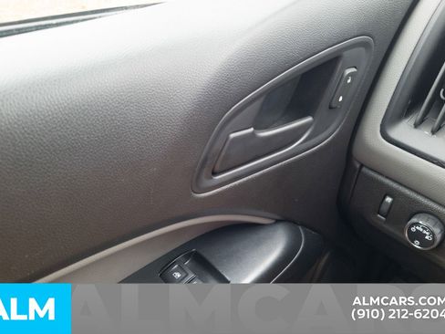 Used 2018 Chevrolet Colorado W/T image 24