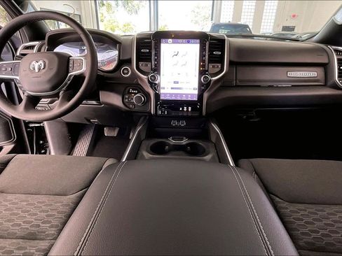 Used 2025 RAM 1500 Big Horn AWD/4WD image 8
