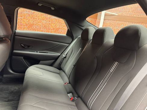 Used 2025 Hyundai Elantra Sport FWD image 26