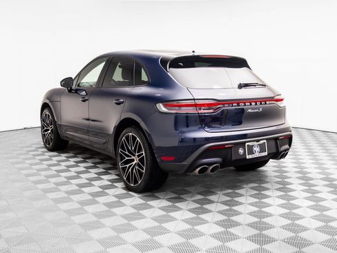 Certified 2022 Porsche Macan S image 3