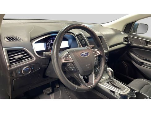 Used 2018 Ford Edge SEL w/ Equipment Group 201A image 10