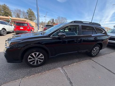Used 2020 Subaru Outback Premium AWD/4WD image 4