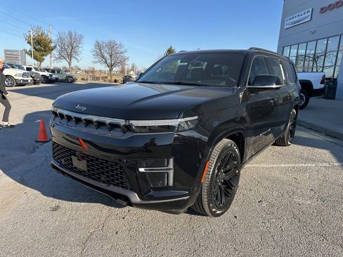 New 2026 Jeep Grand Wagoneer L Limited image 12