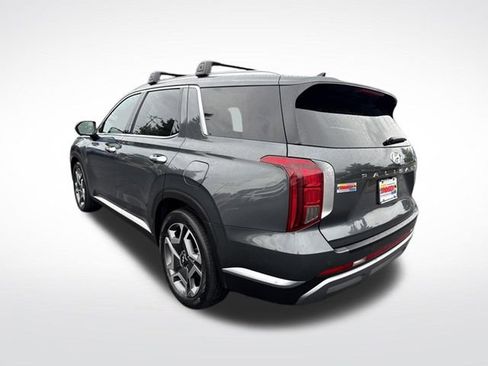 Used 2023 Hyundai Palisade Limited AWD/4WD image 3
