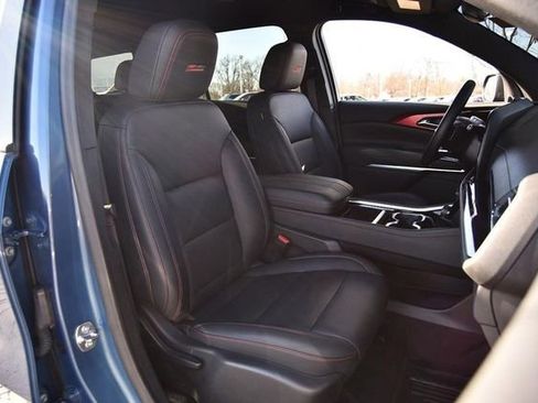 Used 2024 Chevrolet Traverse Z71 image 24