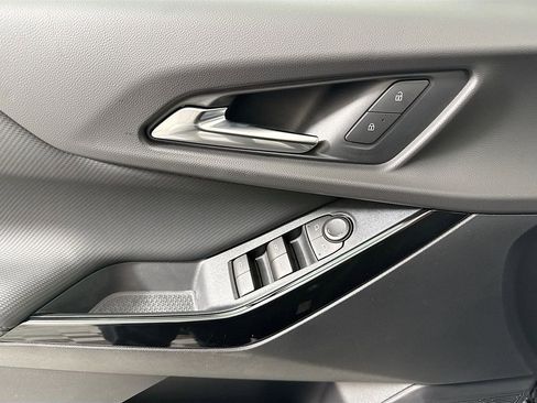 New 2026 Chevrolet Equinox LT w/ Safety and Technology Package image 18