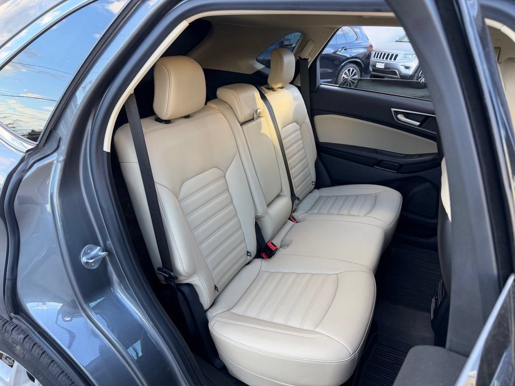 Used 2022 Ford Edge SEL w/ Convenience Package AWD/4WD image 13