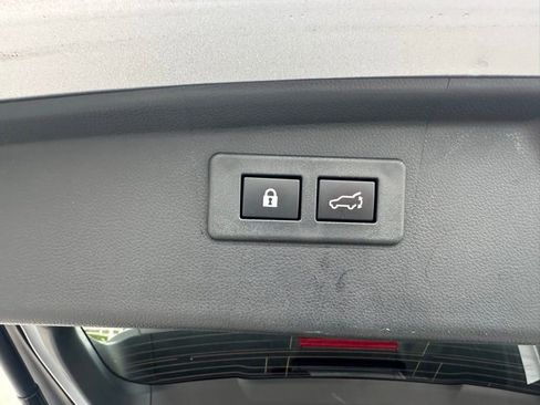 Used 2023 Subaru Outback Premium image 10