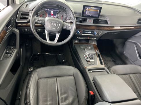 Used 2020 Audi Q5 2.0T Premium w/ Convenience Package AWD/4WD image 21