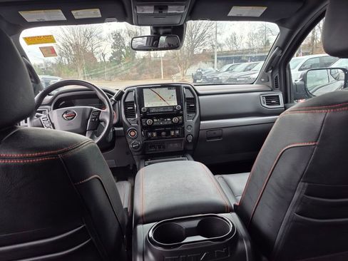 Used 2020 Nissan Titan PRO-4X w/ Pro-4x Convenience Package image 15