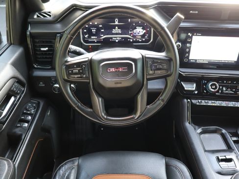 Used 2024 GMC Sierra 2500 AT4 w/ AT4 Premium Plus Package AWD/4WD image 33