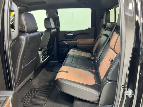 Used 2020 Chevrolet Silverado 1500 High Country w/ Technology Package image 27