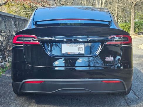 Used 2023 Tesla Model X Plaid image 9