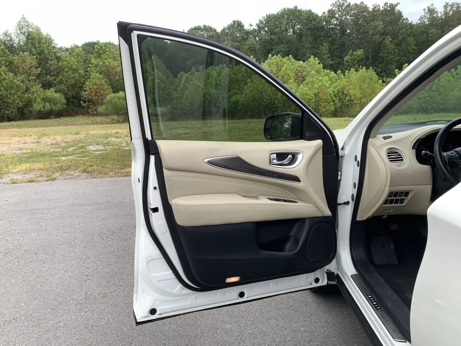 Used 2020 INFINITI QX60 Pure FWD image 17