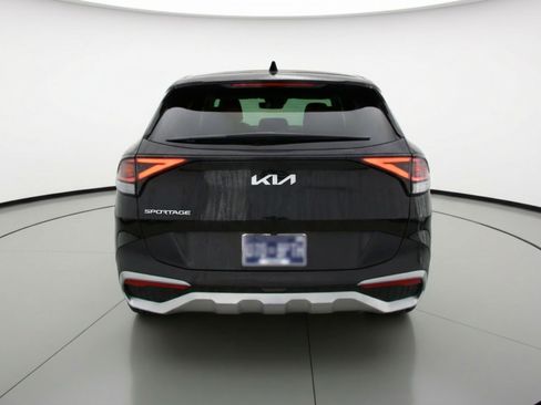 Used 2025 Kia Sportage LX image 7