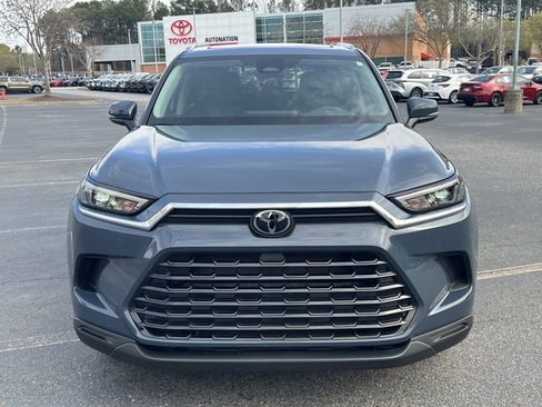 Certified 2025 Toyota Grand Highlander XLE image 2