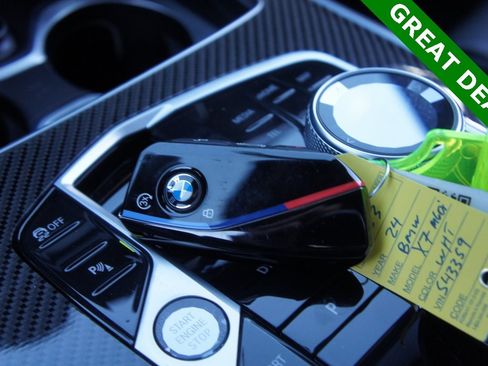 Used 2024 BMW X7 M60i w/ Executive Package image 44