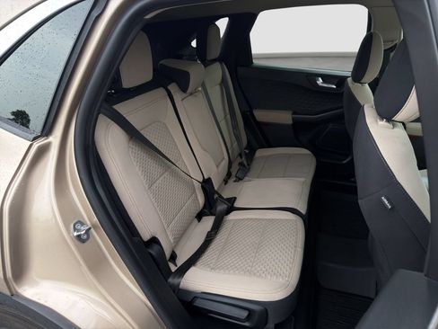 Used 2020 Ford Escape SE FWD image 19