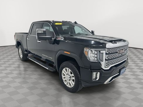 Used 2022 GMC Sierra 2500 Denali w/ Denali Ultimate Package image 3