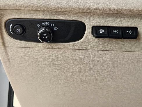 Used 2023 Buick Envision Avenir FWD image 21