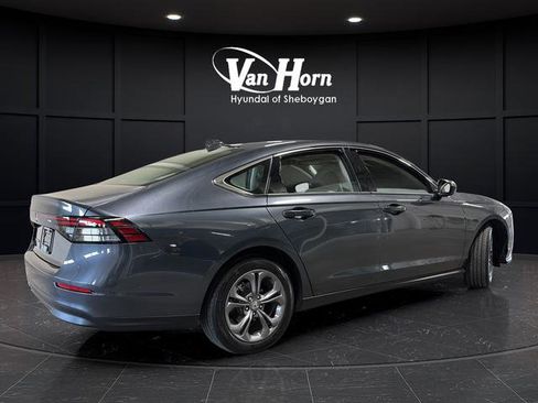 Used 2024 Honda Accord EX image 3